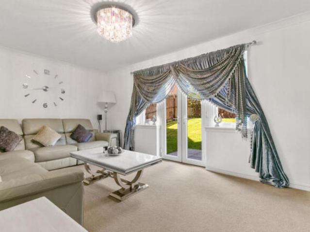 Farm for sale in Darnley, Scotland