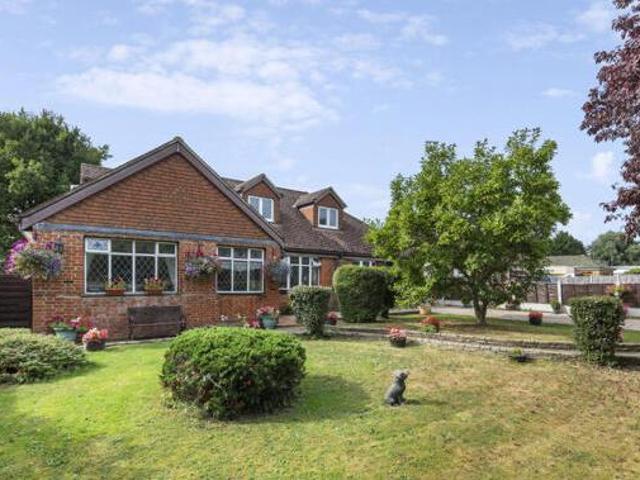 House for sale in Epping