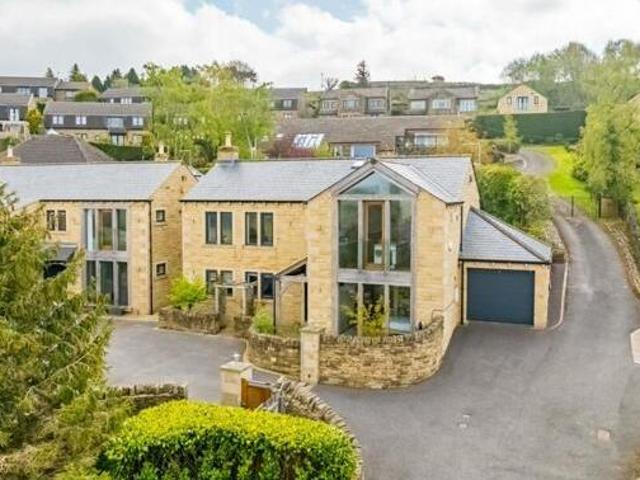House for sale in Holmfirth, West Yorkshire