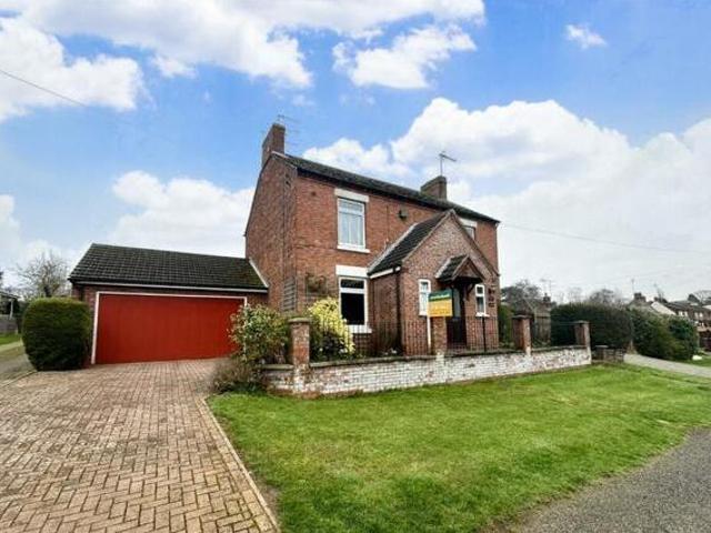 House for sale in Northampton, Northamptonshire