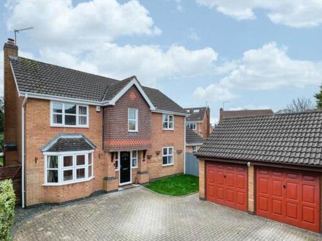 House for sale in Warndon, Worcestershire