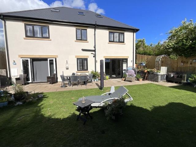 Farm for sale in Swallownest