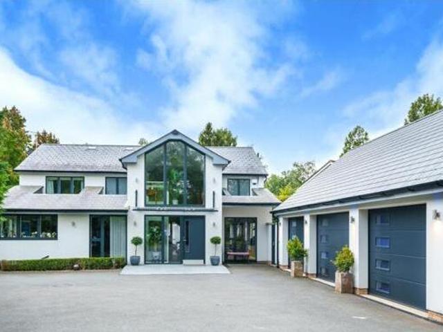 House for sale in Surrey, England