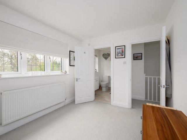Farm for sale in Navestock Side