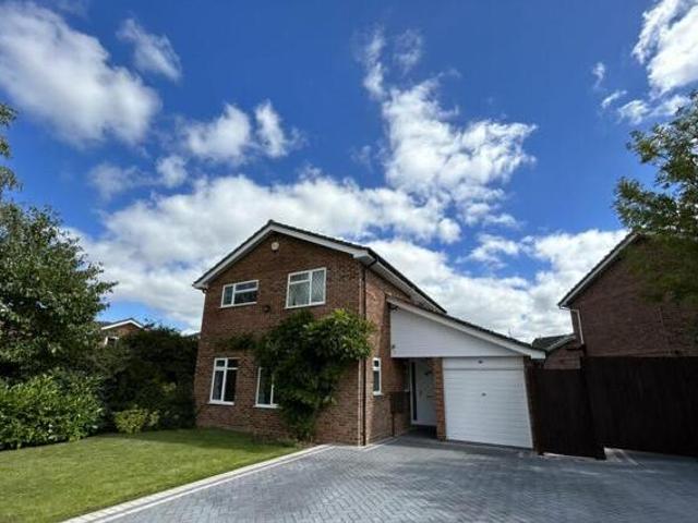 House for sale in Moulsham Green, Hart