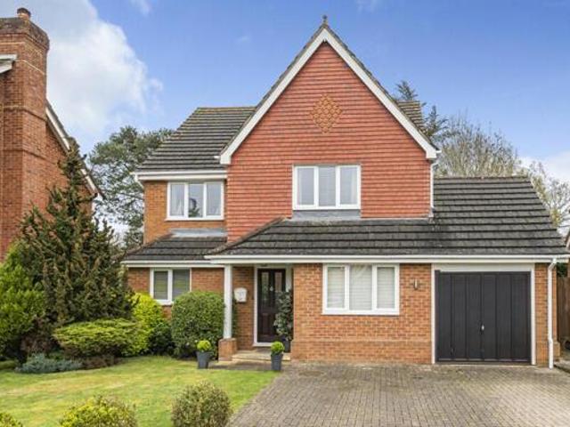 House for sale in Moulsham Green, Hart