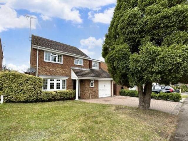 House for sale in Yateley, Hart