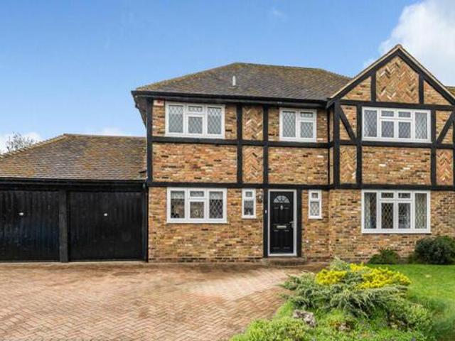 House for sale in Moulsham Green, Hart