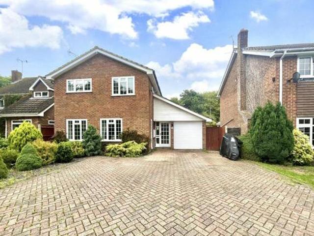 House for sale in Moulsham Green, Hart