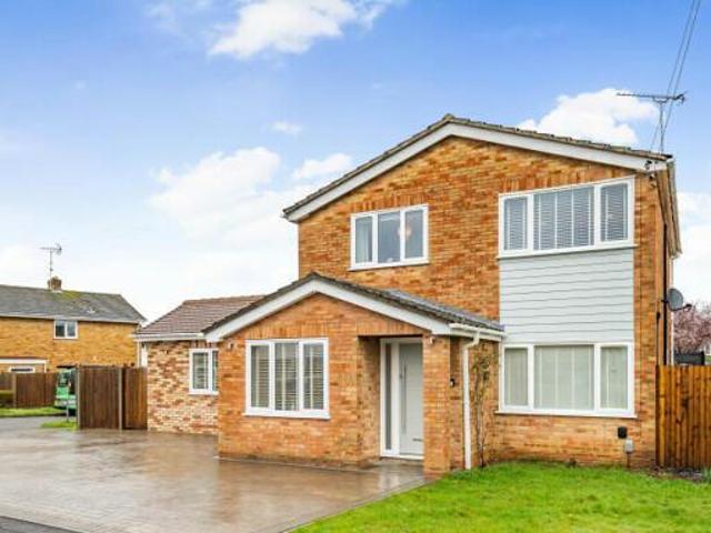 House for sale in Hart, Hampshire