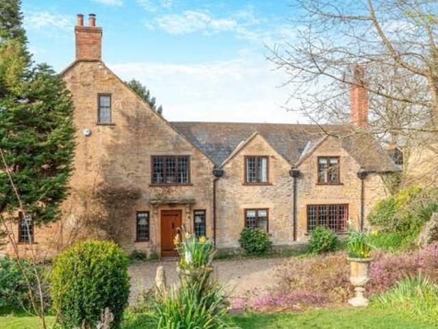 House for sale in Yeovil, Somerset