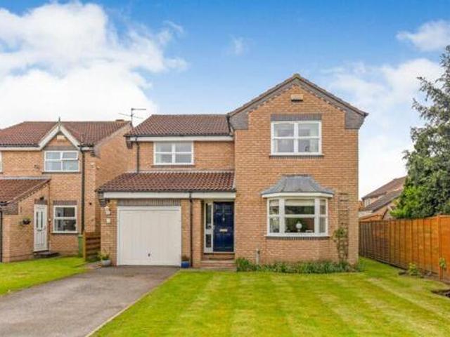 House for sale in High Field, York
