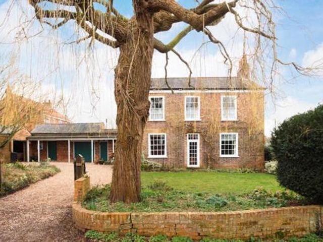 House for sale in High Field, York