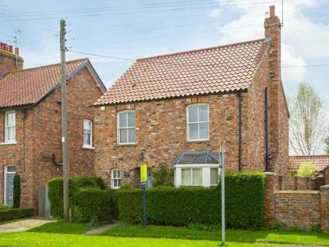 House for sale in High Field, York