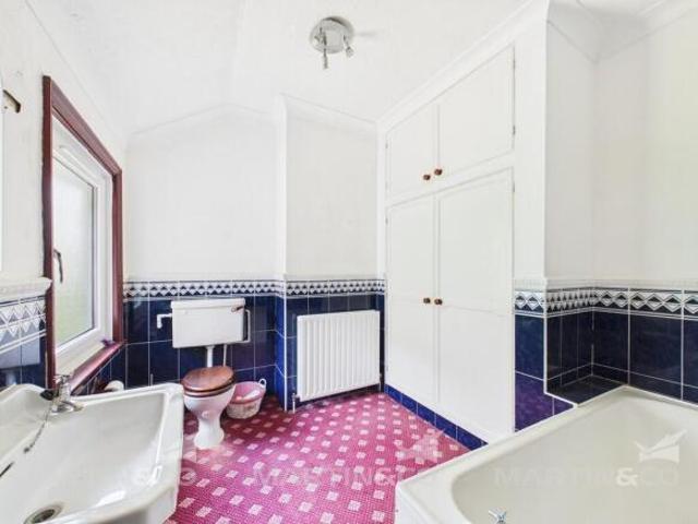 Farm for sale in Scawthorpe, South Yorkshire