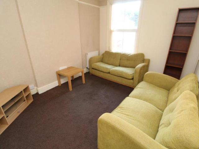 House for rent in Abbey Park, Barton In Fabis