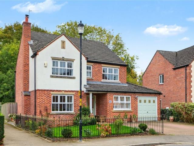 House for rent in Staveley