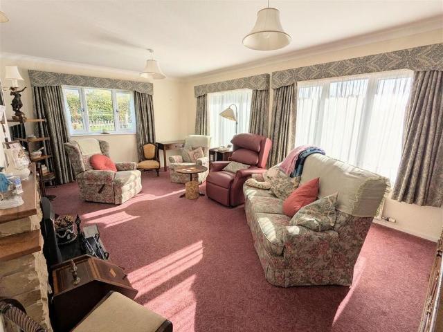 House for rent in Bronybuckley, Welshpool