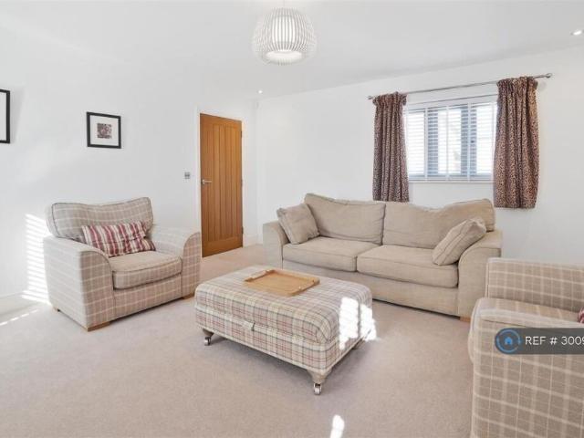House for rent in Chilvers Coton, Camp Hill