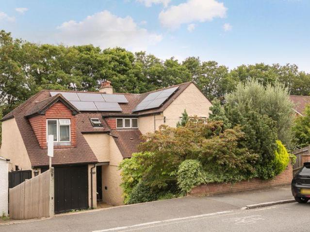 House for rent in London Borough of Croydon, Purley