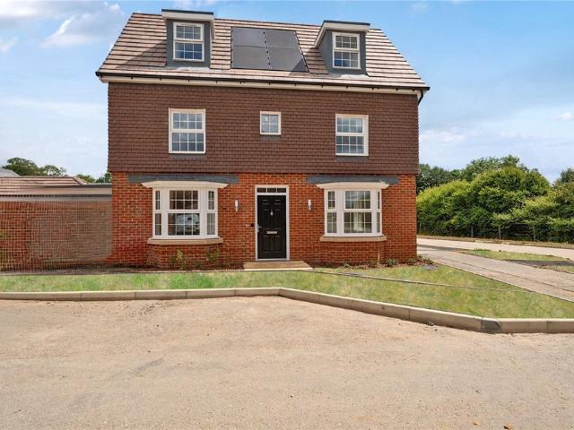House for rent in Finchampstead, Arborfield Green