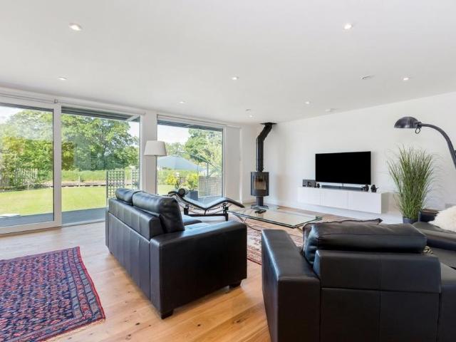 House for rent in Old Windsor