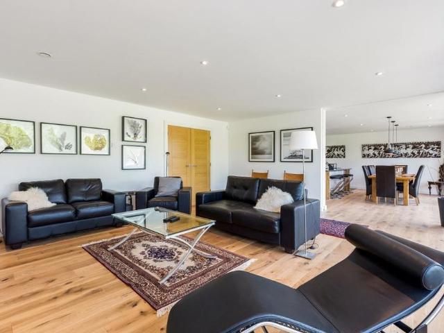 House for rent in Old Windsor