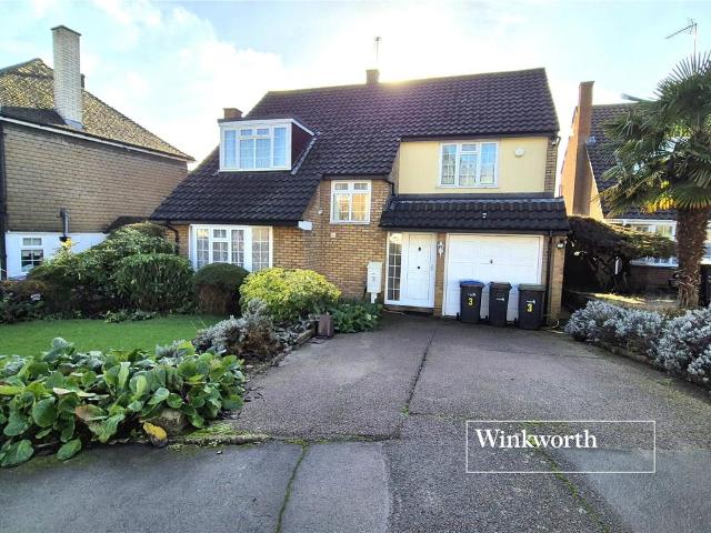 House for rent in Hadley Wood, Greater London