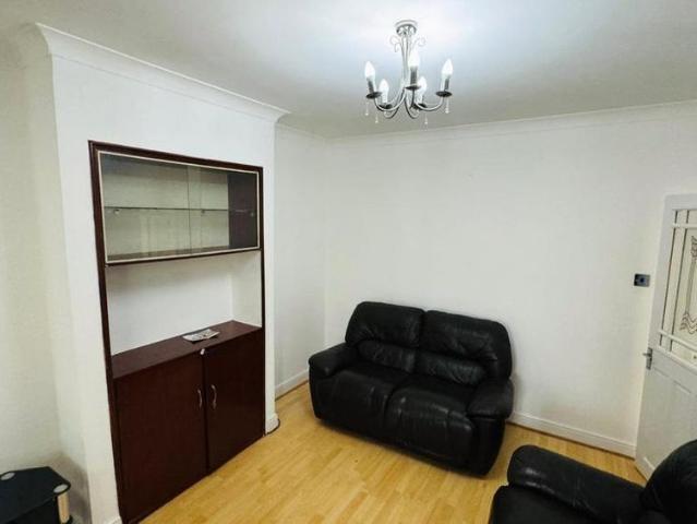 House for rent in Westminster, Victoria