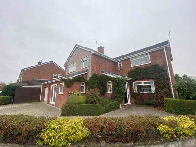 House for rent in Rossmore, Cheshire