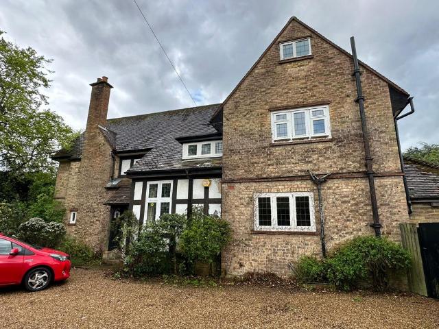 House for rent in Burnham, Swallow