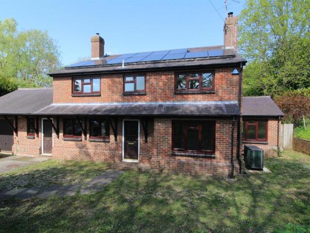 House for rent in Thornborough, Buckinghamshire
