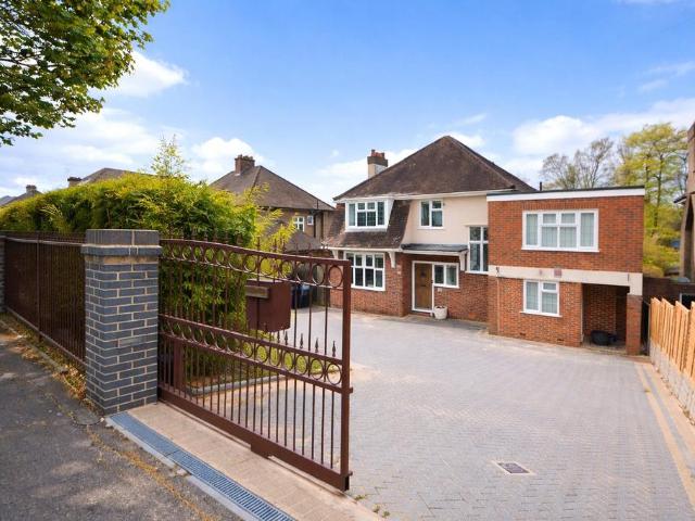House for rent in London Borough of Croydon, Purley