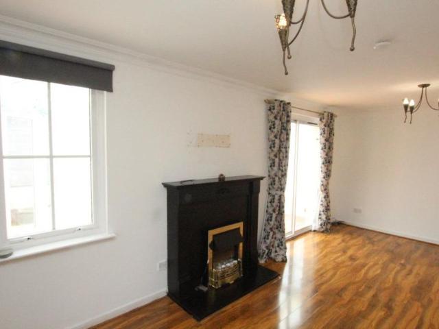 House for rent in Eliburn, Dedridge