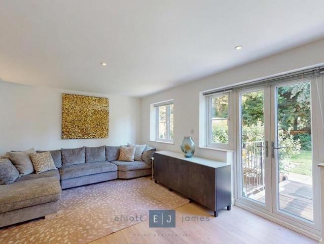 House for rent in Buckhurst Hill, Epping Forest