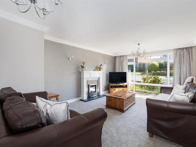 House for rent in Green Close, Warwickshire