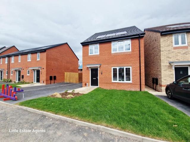 House for rent in Worsley Brow, St Helens