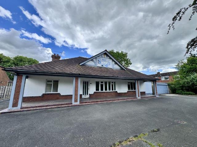 House for rent in Brereton Green