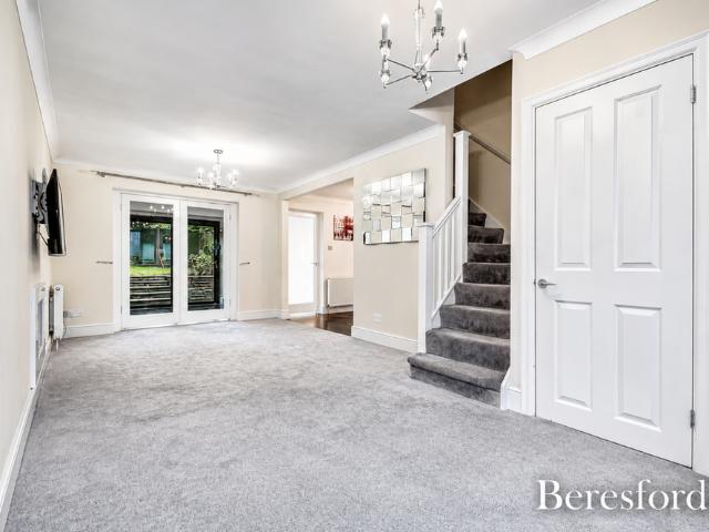 House for rent in Navestock Side, Essex