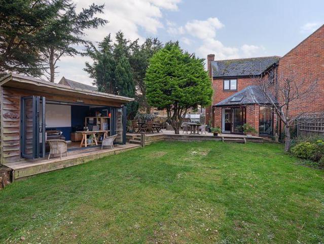 House for rent in Evershot, Oxfordshire