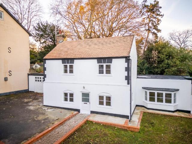 House for rent in Windmill Hill, Hamerton