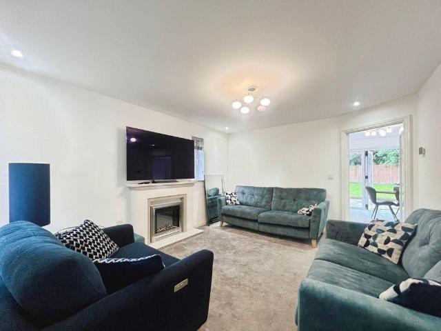 House for rent in The Haulgh, Lee Bank