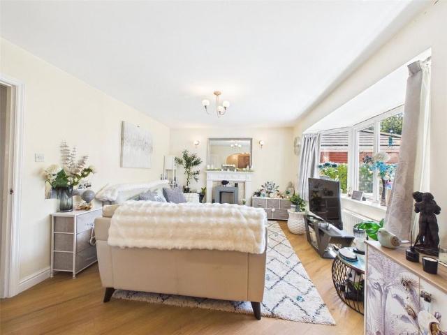 House for rent in Warndon, Worcestershire