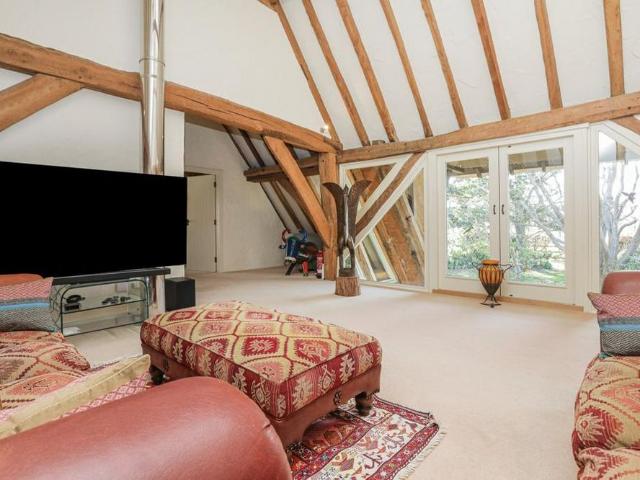 House for rent in Boyden Gate, The Bridge