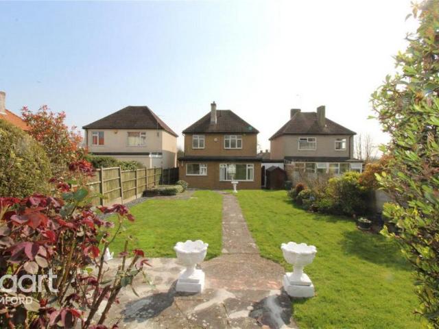 House for rent in London Borough of Havering, Greater London