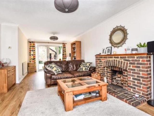 House for rent in Little Sandhurst