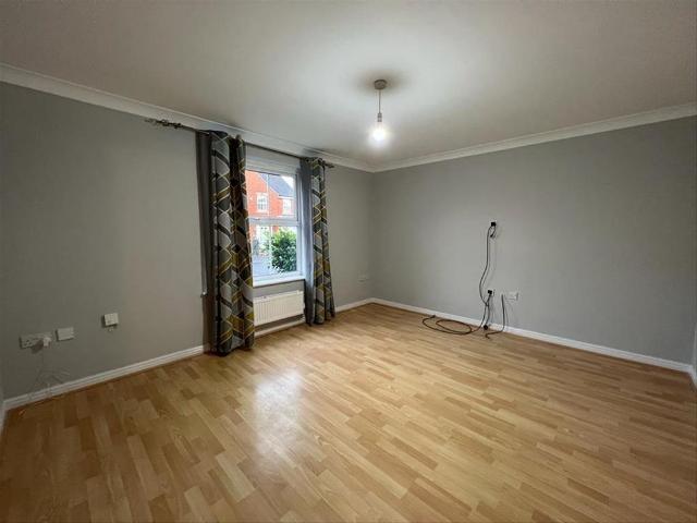 House for rent in Golden Hill, Firbank