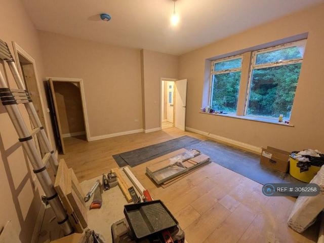 House for rent in Salford, Kirklees