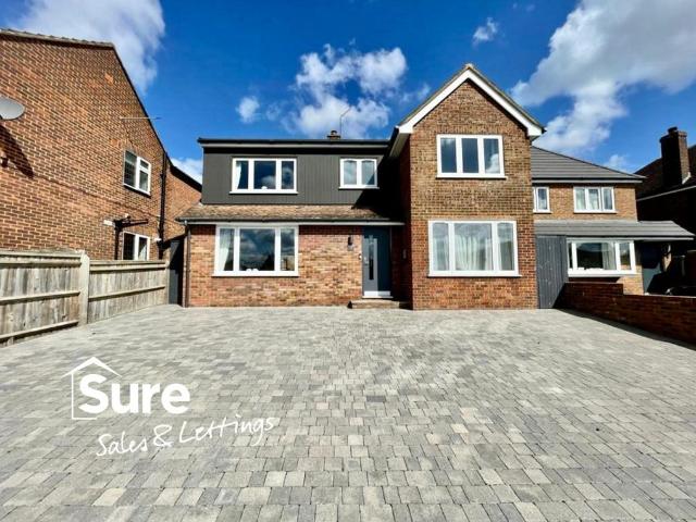 House for rent in Pouchen End, Hertfordshire