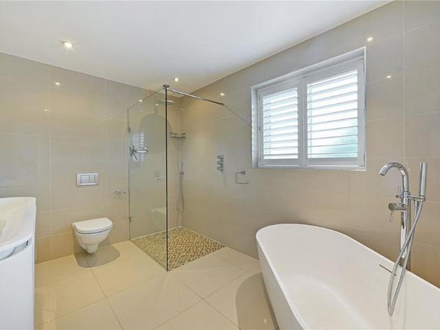 House for rent in Eton